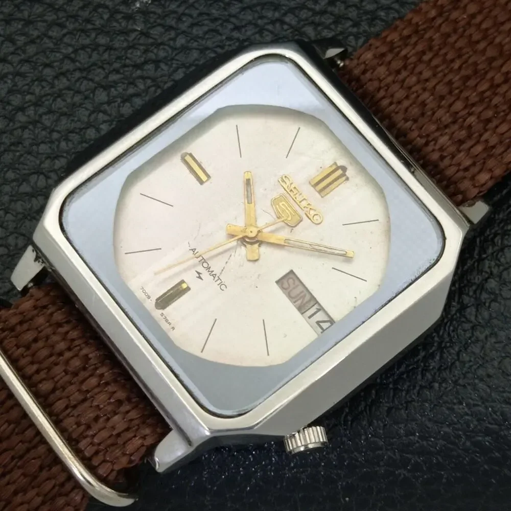 Vintage 1978 Seiko Square Automatic Mens Silver Watch W/daydate & Gold accents